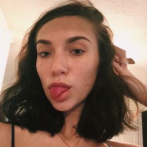 Meet your Posher, Jenavive